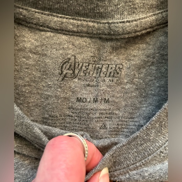 Marvel Avengers TShirt Size Medium - Picture 3 of 5
